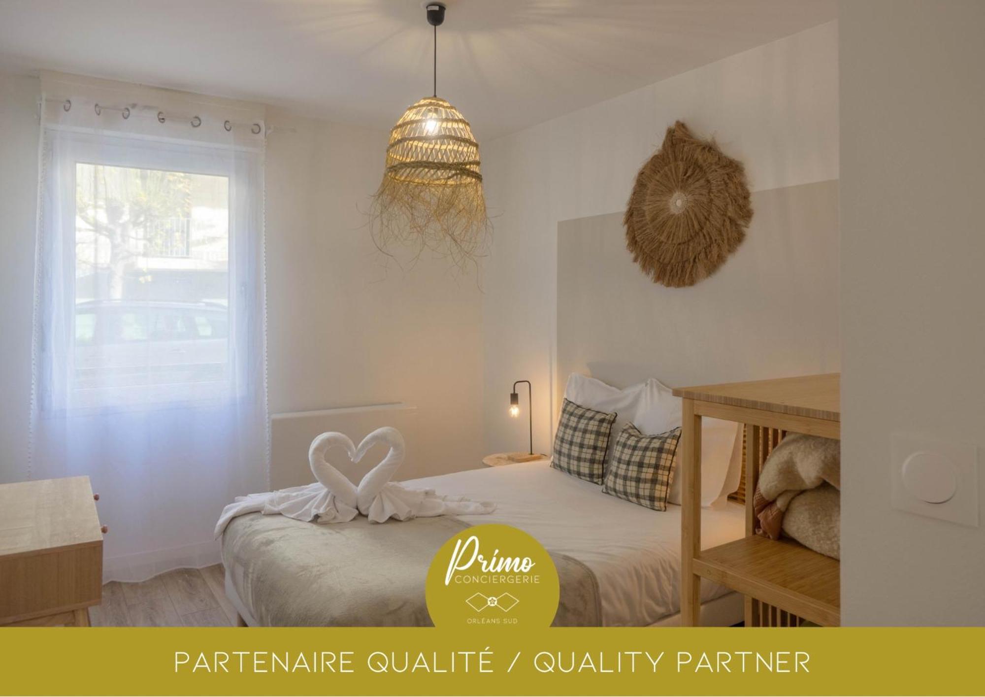 Appartement - T2 Avec Parking Prive - Douce Harmonie Orléans